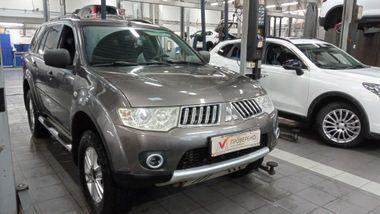Mitsubishi Pajero Sport 2012 года, 113 155 км - вид 2