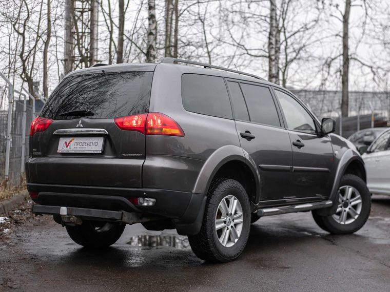 Mitsubishi Pajero Sport,  - вид 1