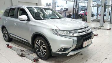 Mitsubishi Outlander 2016 года, 185 183 км - вид 2