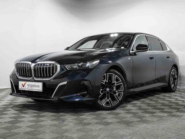 BMW 5 серия 2024 года, 4 536 км - вид 2