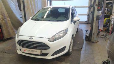 Ford Fiesta 2019 года, 75 145 км - вид 1