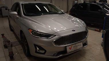 Ford Fusion (North America) 2019 года, 122 000 км - вид 2