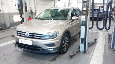 Volkswagen Tiguan 2018 года, 162 708 км - вид 1