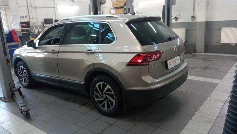 Volkswagen Tiguan,  - вид 3