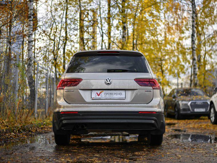 Volkswagen Tiguan,  - вид 3