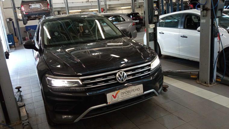 Volkswagen Tiguan,  - вид 1