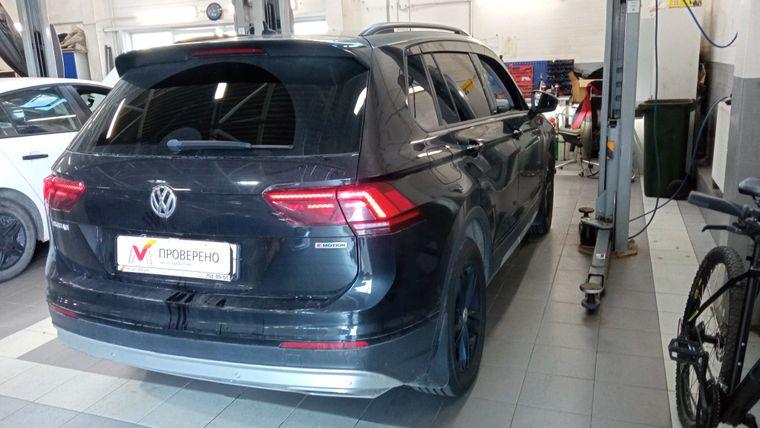 Volkswagen Tiguan,  - вид 2