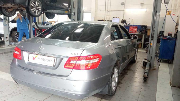 Mercedes-Benz E-класс, 2010 - вид 2
