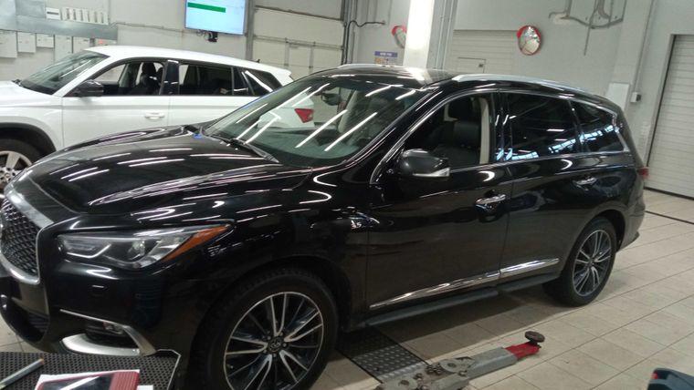 Infiniti QX60 2017 года, 193 095 км - вид 1