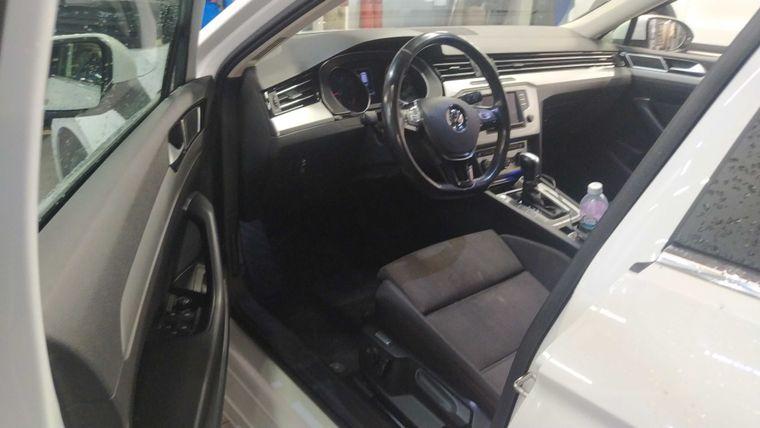 Volkswagen Passat,  - вид 4