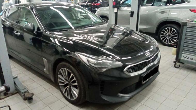 Kia Stinger 2018 года, 100 630 км - вид 2