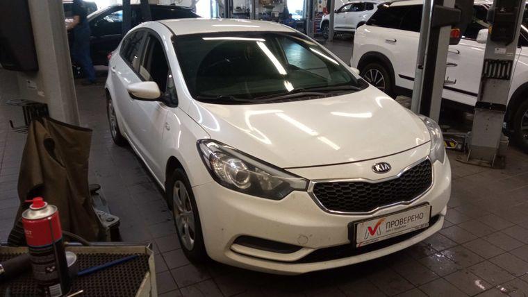 KIA Cerato 2015 года, 238 164 км - вид 2