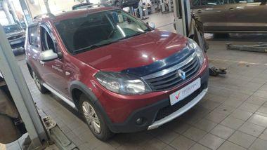 Renault Sandero Stepway 2012 года, 130 152 км - вид 2