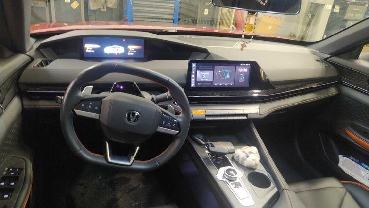 Changan UNI-V,  - вид 4