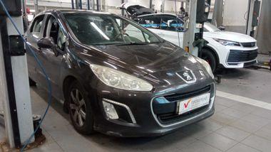 Peugeot 308 2011 года, 223 135 км - вид 2