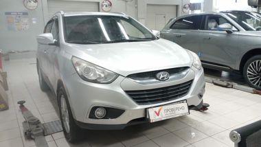Hyundai ix35 2011 года, 207 182 км - вид 2