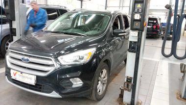 Ford Kuga 2018 года, 104 704 км - вид 1