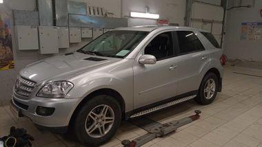 Mercedes-Benz M-класс 2006 года, 325 349 км - вид 2
