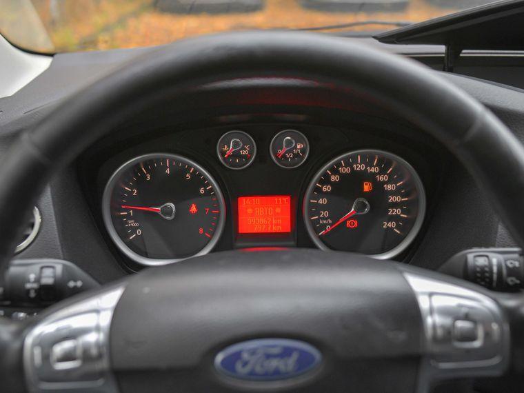 Ford Focus,  - вид 4