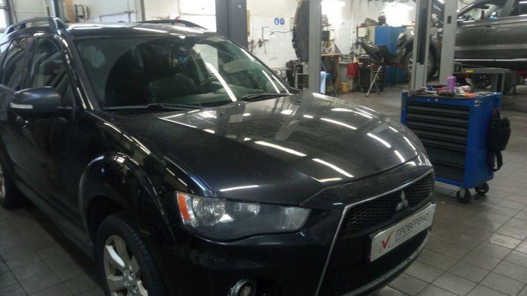Mitsubishi Outlander,  - вид 1