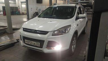 Ford Kuga 2015 года, 285 851 км - вид 2