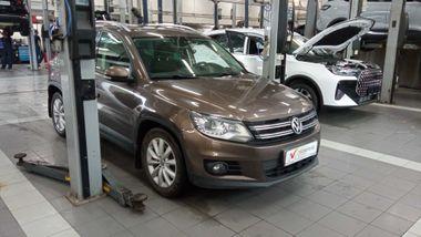 Volkswagen Tiguan 2016 года, 151 391 км - вид 2