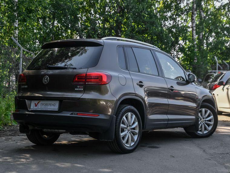 Volkswagen Tiguan,  - вид 1