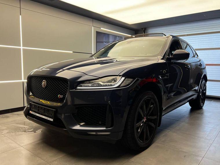 Jaguar F-Pace, 2016