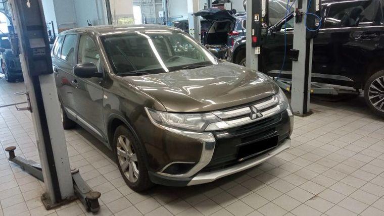 Mitsubishi Outlander 2015 года, 175 976 км - вид 2