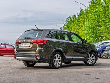 Mitsubishi Outlander 2015 года, 175 976 км - вид 2