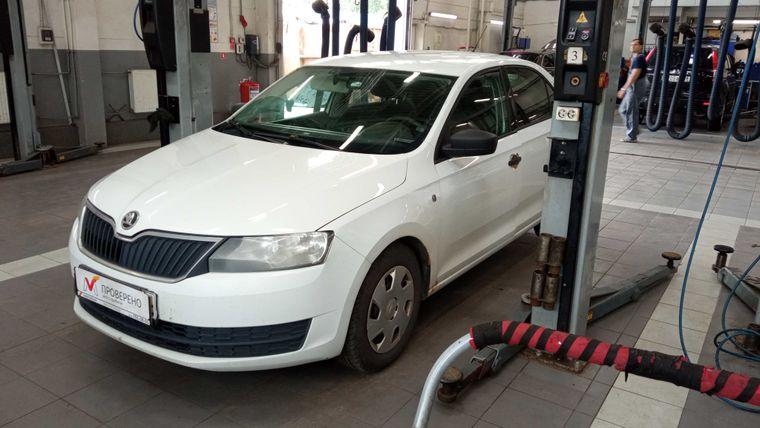 Skoda Rapid 2015 года, 386 060 км - вид 1