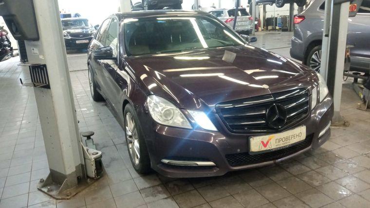 Mercedes-Benz E-класс 2010 года, 220 361 км - вид 2