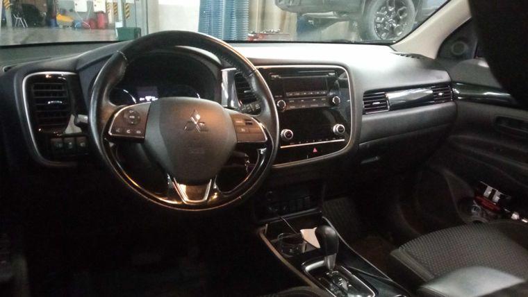 Mitsubishi Outlander,  - вид 4