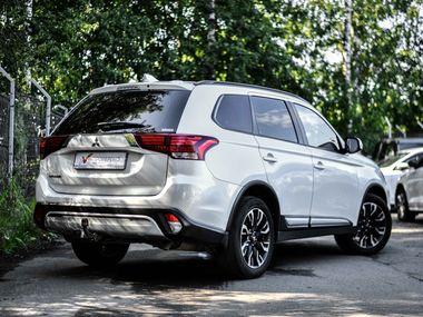 Mitsubishi Outlander 2022 года, 98 560 км - вид 2