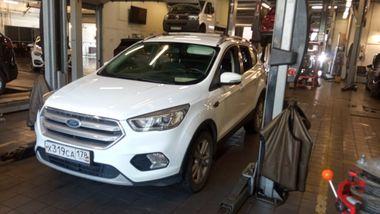 Ford Kuga 2017 года, 211 732 км - вид 1
