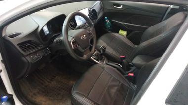 Hyundai Solaris 2022 года, 47 362 км - вид 2