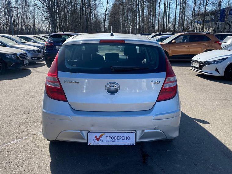 Hyundai i30, 2010 - вид 4