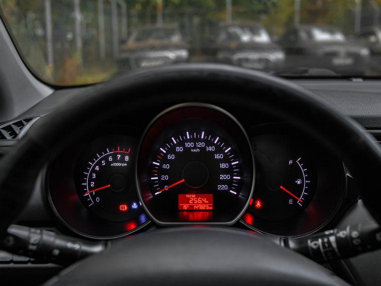 Kia Rio,  - вид 4