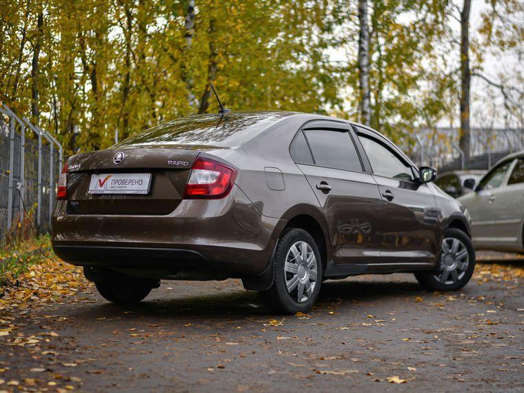 Skoda Rapid 2019 года, 52 000 км - вид 2