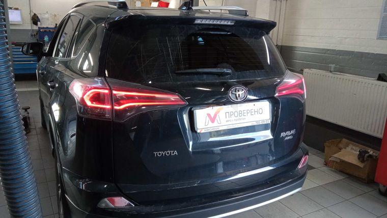 Toyota RAV4,  - вид 3