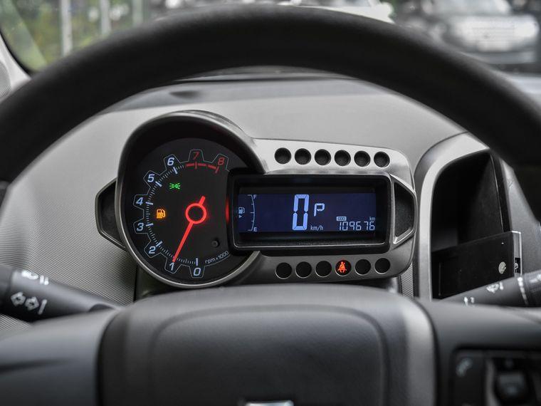 Chevrolet Aveo,  - вид 4
