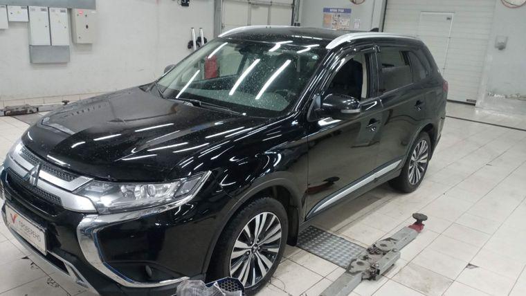 Mitsubishi Outlander 2019 года, 103 078 км - вид 1