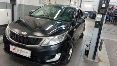 Kia Rio 2013 года, 158 590 км - вид 1