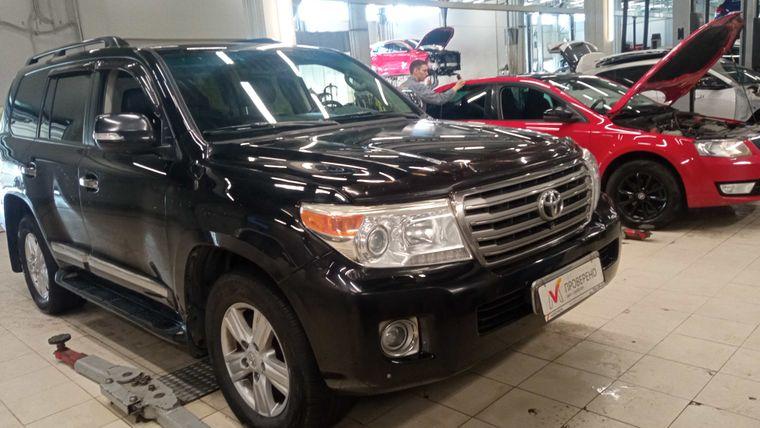 Toyota Land Cruiser, 2012