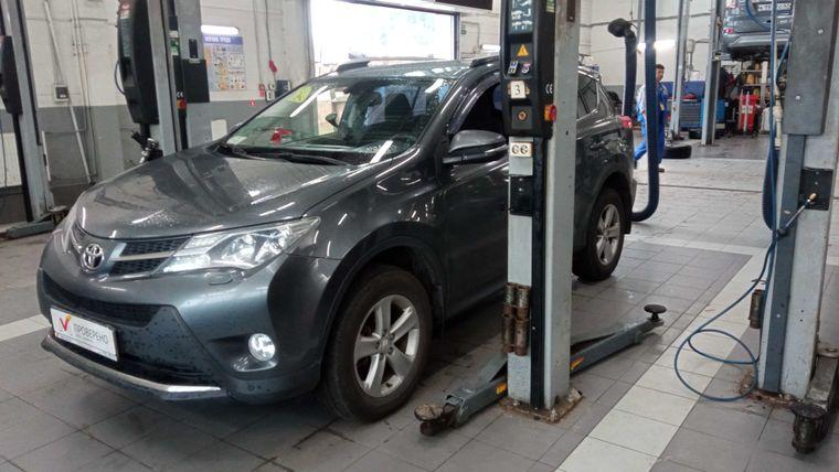 Toyota RAV4 2014 года, 139 262 км - вид 1