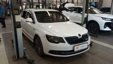 Skoda Superb 2014 года, 283 544 км - вид 2