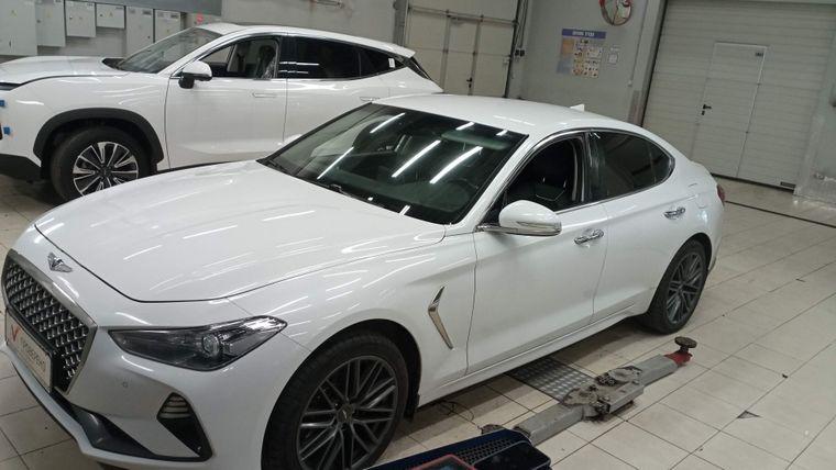 Genesis G70, 