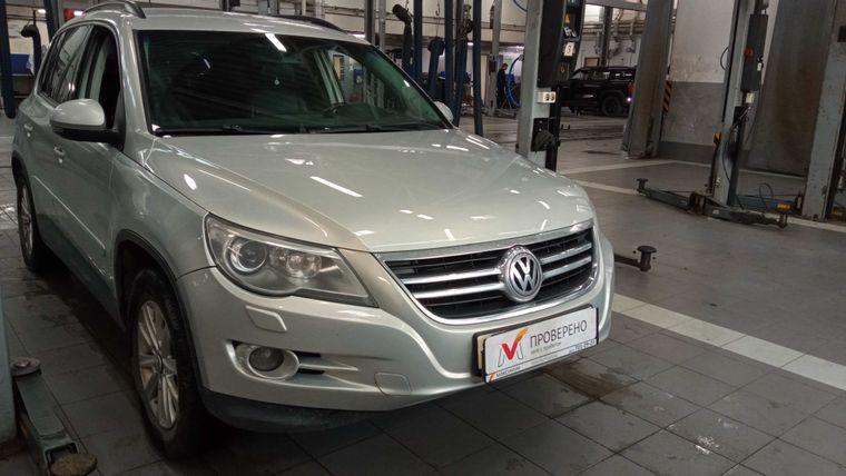 Volkswagen Tiguan 2011 года, 199 801 км - вид 2