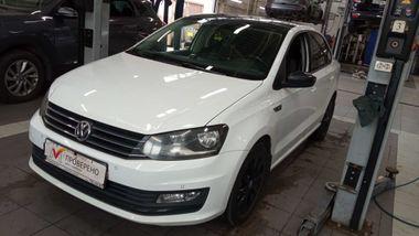Volkswagen Polo 2018 года, 153 687 км - вид 1