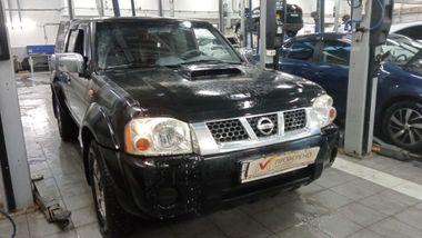 Nissan NP300 2013 года, 250 000 км - вид 2